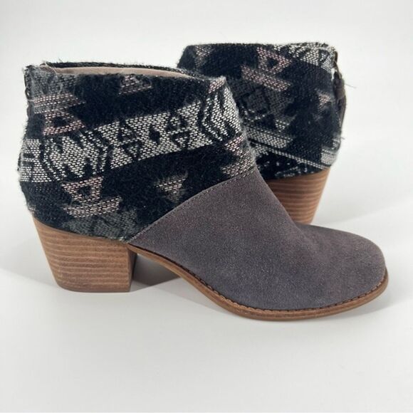 Toms Leila Suede Aztec Ankle Boot Dark Gray & Black Sz 7 - Picture 2 of 7